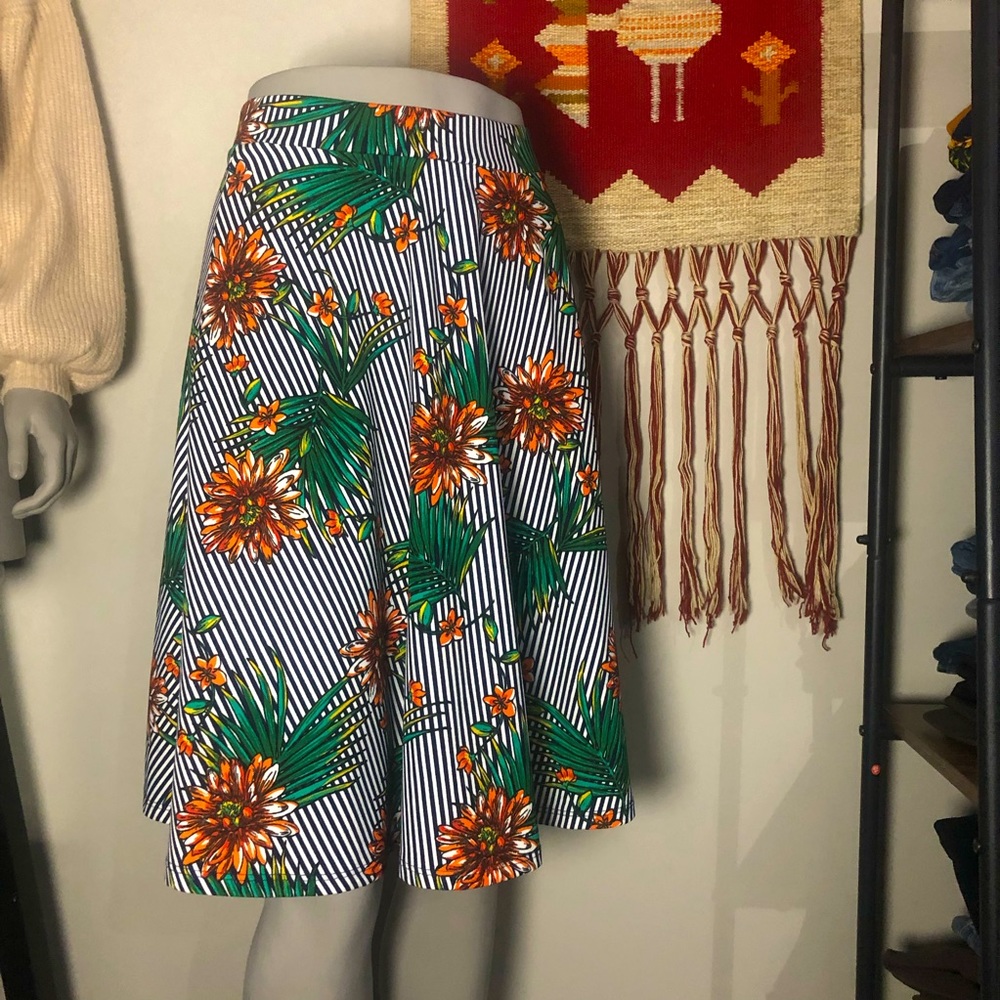 2/$20 🍁 Faith and joy A-line midi skirt!! Small